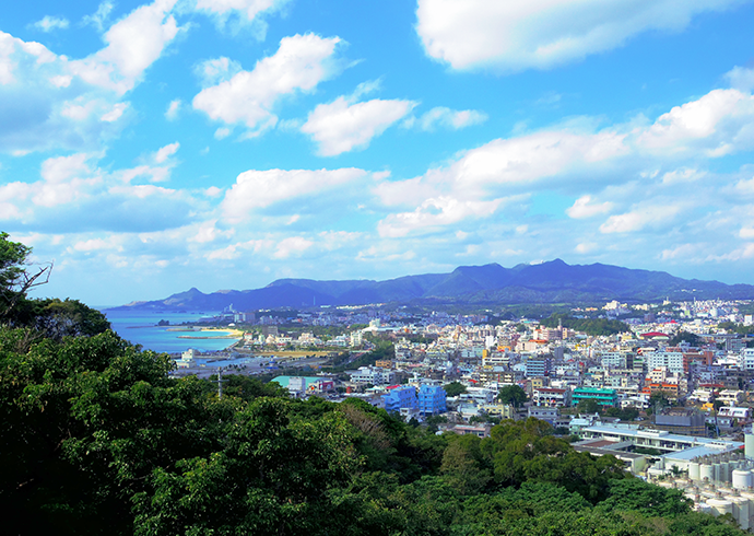 名護市街
